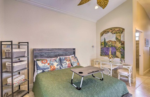 Cocoa Isles Country Club House | Cocoa Beach Studio about 2 Mi to the Sandy Shore!