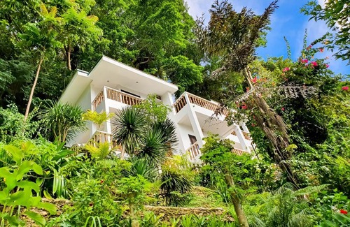 Manoc-Manoc Hotel | Cocoloco Beach Resort