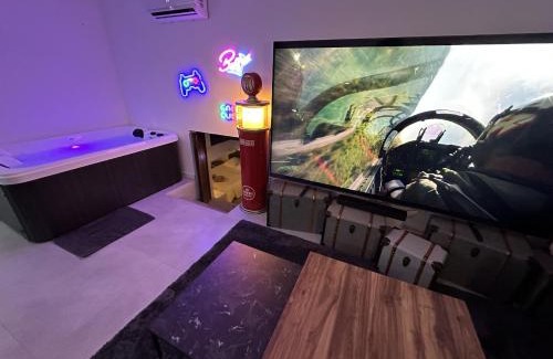 Pessac Apartment | Cocon Jacuzzi et cinéma 4K P