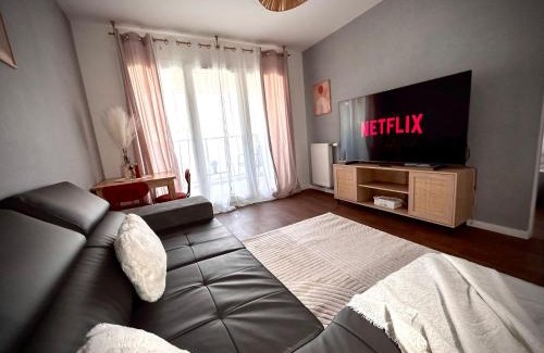 Noisiel Apartment | Cocon Urbain - Proche Paris et Disneyland