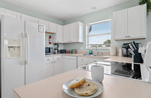 Indialantic House | Coconut Cabana - 6/4 Two Unit Duplex - Both Sides - Steps to the Beach