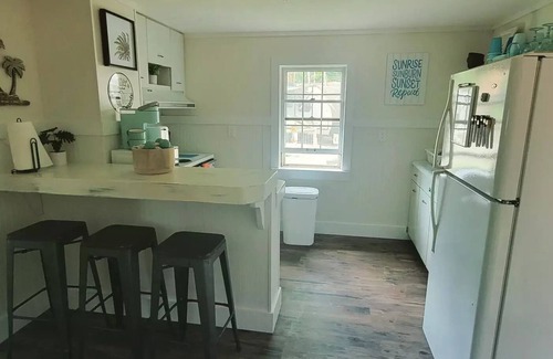 Hayesville Cottage | Coconut Cottage 2 Bedroom on Lake Chatuge!
