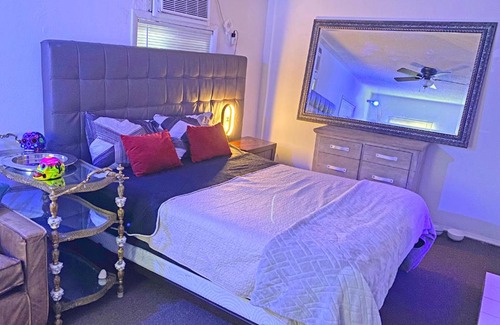 Coral Way Apartment | Coconut Grove 2 Bedroom Home!