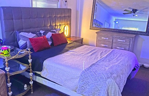 Coral Way Apartment | Coconut Grove 2 Bedroom Home!
