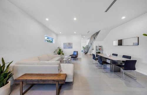 Southwest Coconut Grove Villa | Coconut Grove Casita with Private plunge Pool, Gated