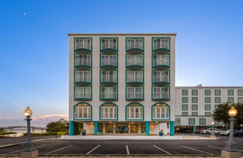 Midtown Ocean City Hotel | Coconut Malorie Resort Hotel, an Ascend Collection Hotel