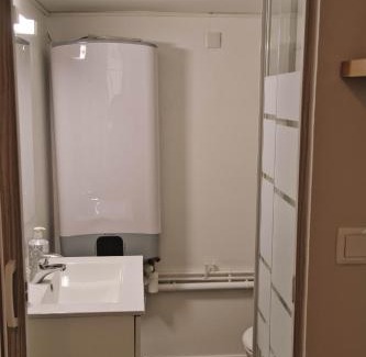 Beaucaire Apartment | Cocoon 2 - Chamant studio au centre de BEAUCAIRE