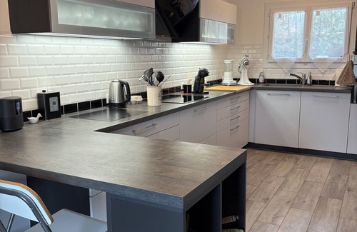 Martigues House | COCOON HOUSE WITH GARDEN AND POOL 10 MINUTES FROM THE COTE BLEUE AND BEACHES