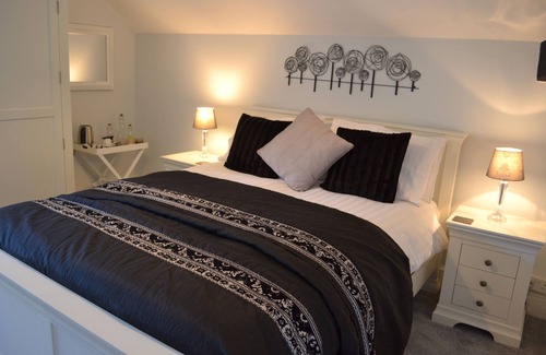 Gwynedd- Snowdonia Hotel | Coed-Y-Fron Guest House
