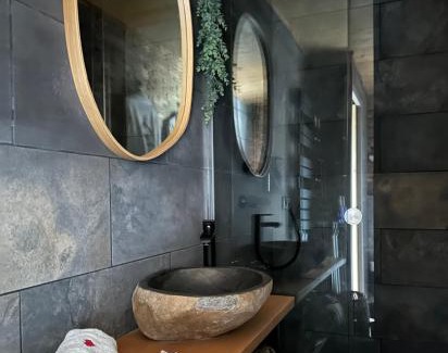 Cramoisy Bed & Breakfast | Coeur de Lodge spa privatif