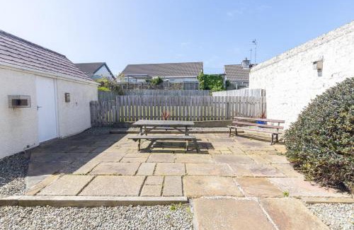 Portrush House | Coffee Cottage Portrush Holiday Home Self Catering
