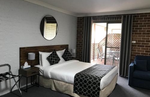 Coffs Harbour Hotel | Coffs Shearwater Motel