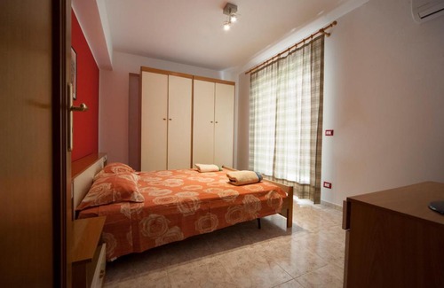 Santa Teresa di Riva Apartment | Colapesce Appartamento