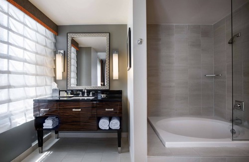 Business District Hotel | Colcord Hotel Oklahoma City, Curio Collection by Hilton