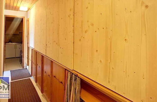 Leysin Apartment | Colina 100 Large studio (47m2) for 2 adults, well located close to the skilift and to 5 walking minu