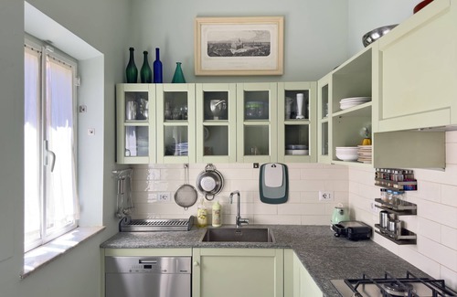 Monti Apartment | COLISEUM MOUNTS - VINTAGE GROVE - 2BR