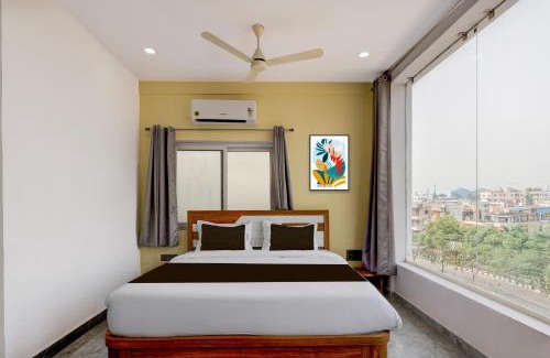 Visakhapatnam Hotel | Collection O Lorven Grand