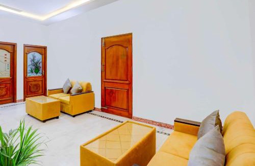 BTM Layout Hotel | Collection O Madiwala Lake Park BTM