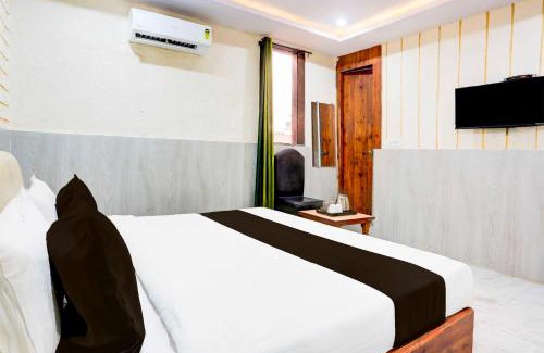Gwalior Hotel | Collection O Mall Road Gwalior