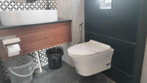 Hassan Hotel | Collection O Nandagokula Convention Centre Formerly Arasu Comforts