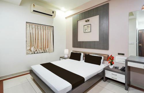 Gandhinagar Hotel | Collection O Sachivalaya Metro Station Gandhinagar Formerly Hotel Ghunghat Inn