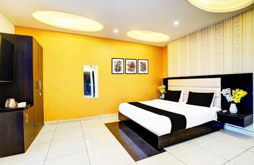 Jalandhar Hotel | Collection O Surya Enclave Formerly Aroma Regency