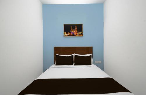 Kukatpally Housing Board Colony Hotel | Collection O The RIO HOTEL JNTU Bus Stop