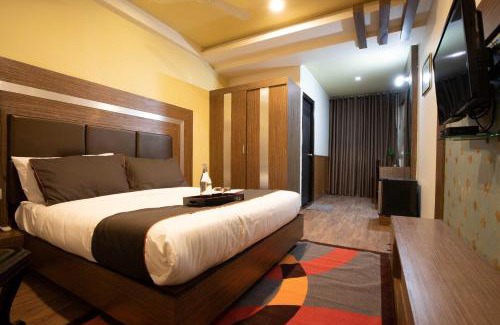 Thrissur Hotel | Collection O Thrissur Zoo & Museum