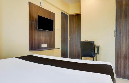 Aundh Hotel | Collection O Veerbhadra Nagar Baner