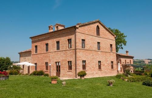 SantʼAngelo in Pontano Villa | Collerovere Country House