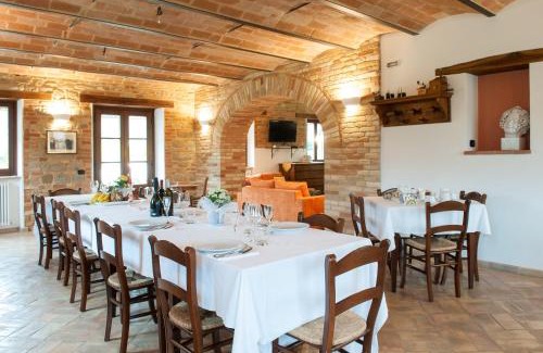 SantʼAngelo in Pontano Villa | Collerovere Country House