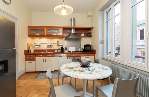 Colmar Centre Ville Apartment | Colmar centre historique, place des Dominicains