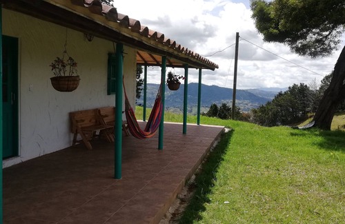 Santa Elena House | Colonial country house