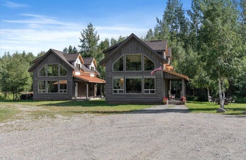 Palmer Cabin | Colonist Camp @The Lodges on the Old Mountain Road