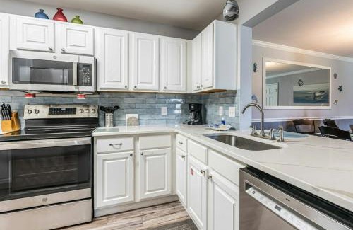 Gulf Shores Apartment | Colony Club E1
