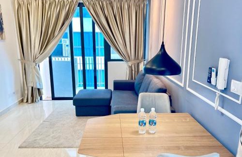 Kuala Lumpur City Centre Apartment | Colony Service Suites KLCC At Sky World
