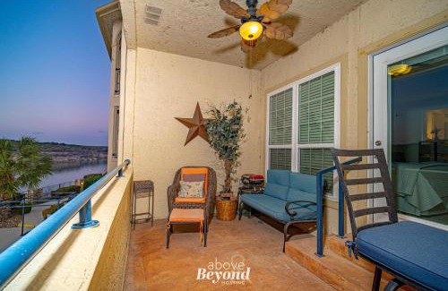 Highland Lake Estates House | Color Pop by the Pool!