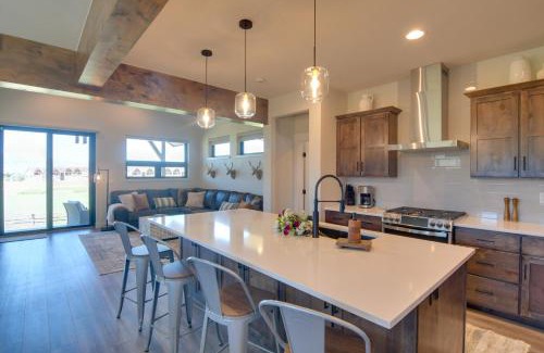 Grand Elk Ranch House | Colorado Home with Hot Tub! Close to Ski Resorts