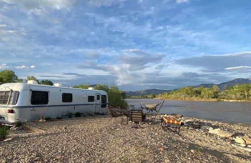 Mesa County House | Colorado River Glamping in middle of wine country