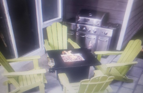 Dupont House | Colorful Colorado Retreat with Fire Pit & BBQ - 4BR