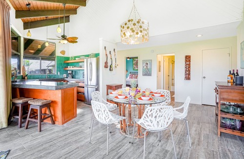 Princeville Condo | Colorful & open condo w/free WiFi, furnished deck, & shared pool - near golf