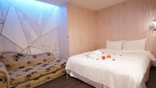 Zhongshan Hotel | Colors Infinity Inn