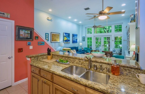 Truman Annex House | *COLORS OF THE KEYS @ THE FOUNDRY* Villa Near Duval & Beach + LAST KEY SERVICE