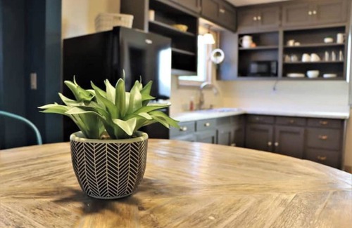 Green Bay House | Columbia House. Unique, Comfortable Cape Cod Home. Pet friendly.