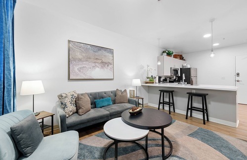 Downtown Columbus Bed & Breakfast | Columbus Modern Apartment
