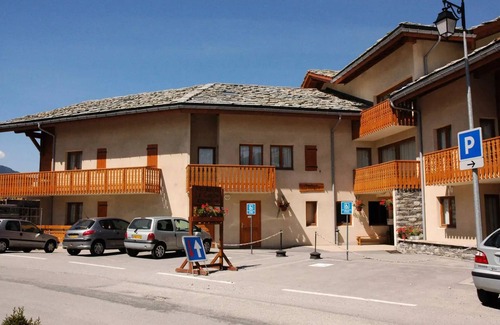 Aussois Apartment | COM312 : Apartment in quiet area close to free shuttle bus and swimming pool