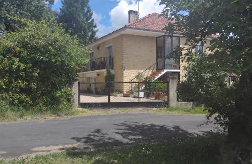 Saint-Crepin-et-Carlucet House | Combe verte
