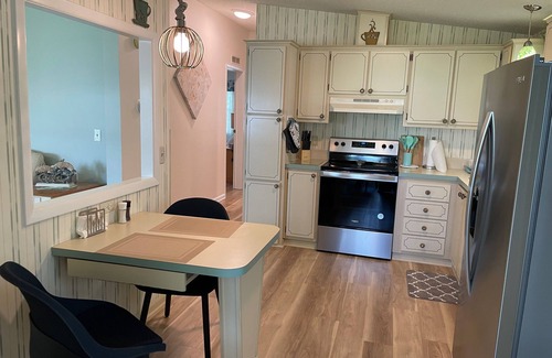 Silver Lake House | Come Enjoy The Golf Course View! This 2 bdrm Home Awaits You