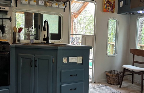 Selma House | Come for the adventure, stay for the fun.