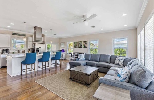 Marathon House | Come Monday: Sombrero Beach Home w private pool